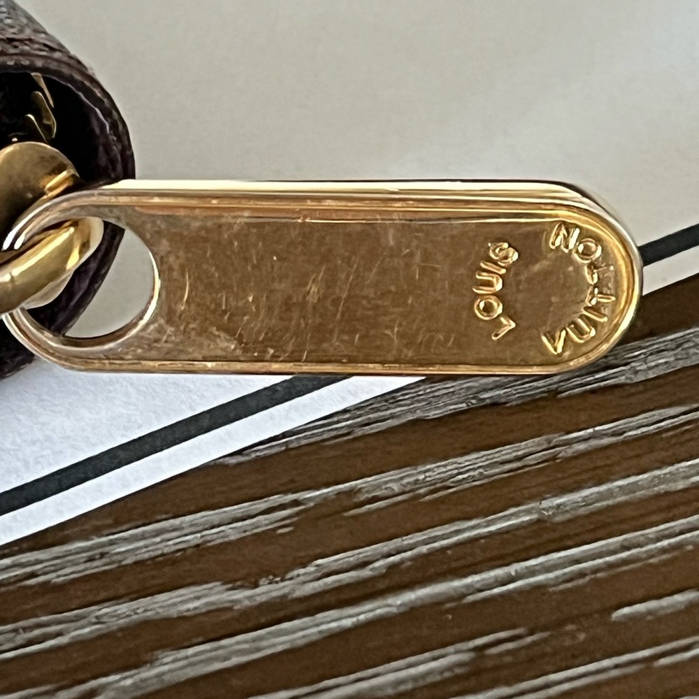 Louis Vuitton Illustre Damier Ebene Zippy Wallet - Picture 9 of 16